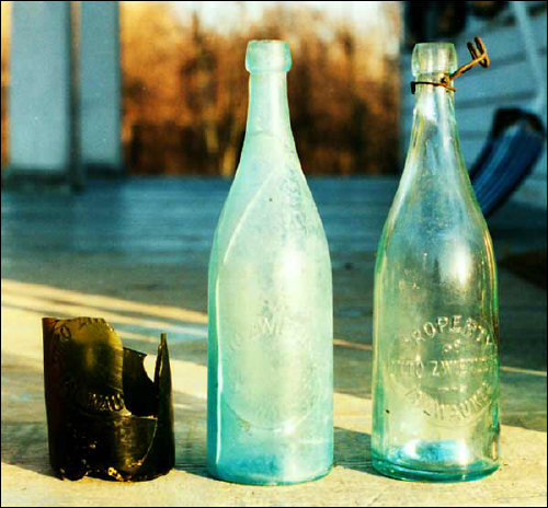 Zwietusch quart bottles, very rare quarts